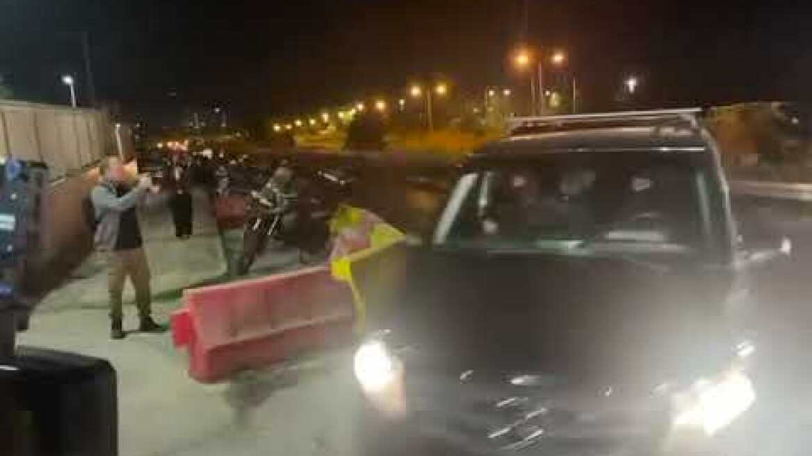 Παραδόθηκαν τα τρία καταζητούμενα αδέλφια για το μακελειό στα Βορίζια