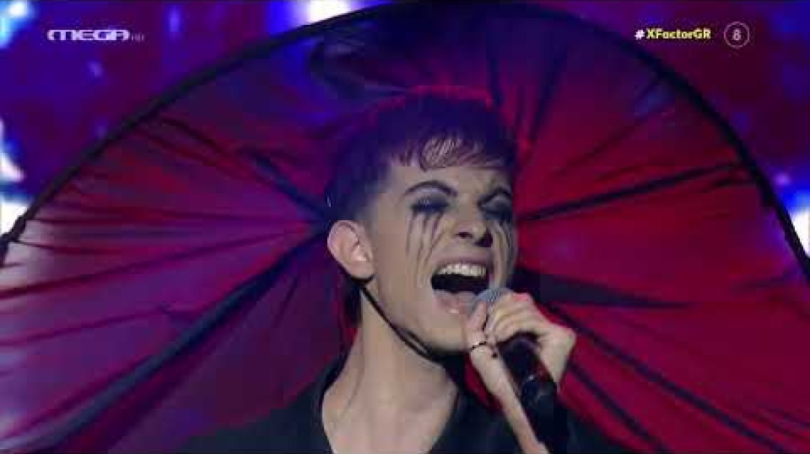 Ο Άγγελος Αρχανιωτάκης έκανε εμφάνιση… τελικού με το «Blue Jeans»