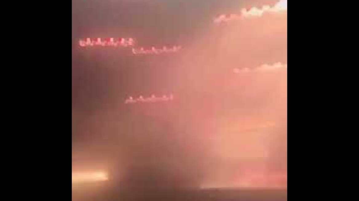 Brian Molko dei Placebo: «Meloni razzista, fascista e nazista»: