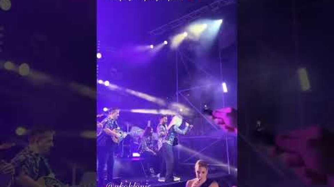 Η Άννα Βίσση στη Μύκονο (2)