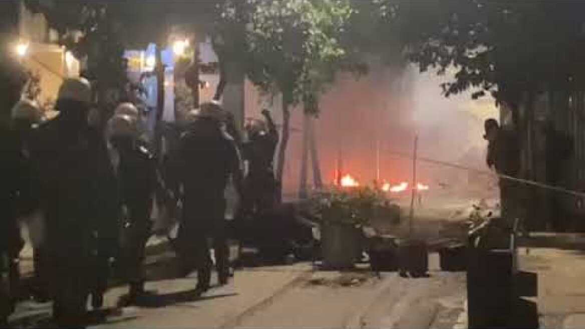 Επεισόδια στα Εξάρχεια (2)