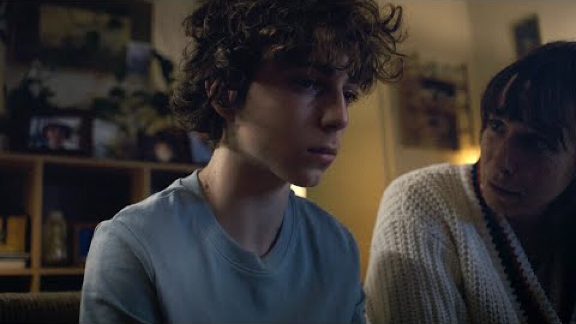 Stop Bullying - Μην ανέχεσαι το bullying. Μίλα. Μπορείς. 