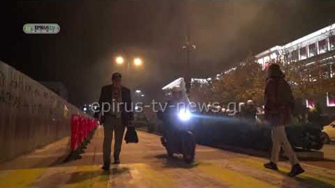 Ιωάννινα:Ένταση στην πορεία για το Πολυτεχνείο