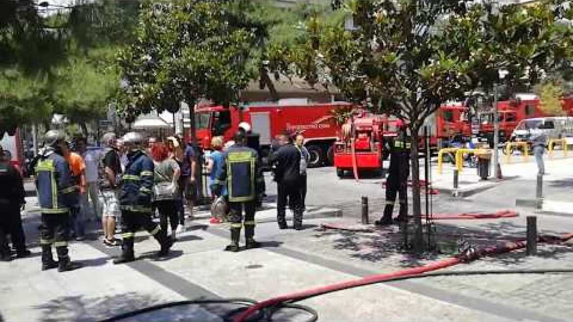Πανικός από πυρκαγιά στην αγορά της Θουκυδίδου