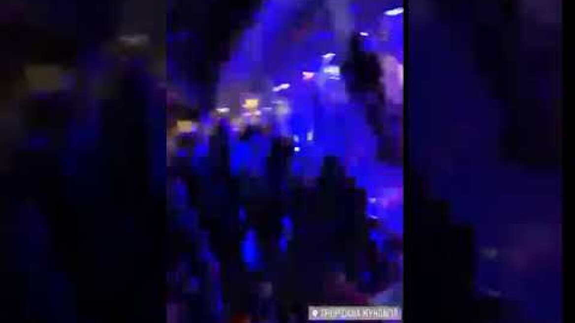 Μύκονος - Πάρτυ σε κλαμπ (2)