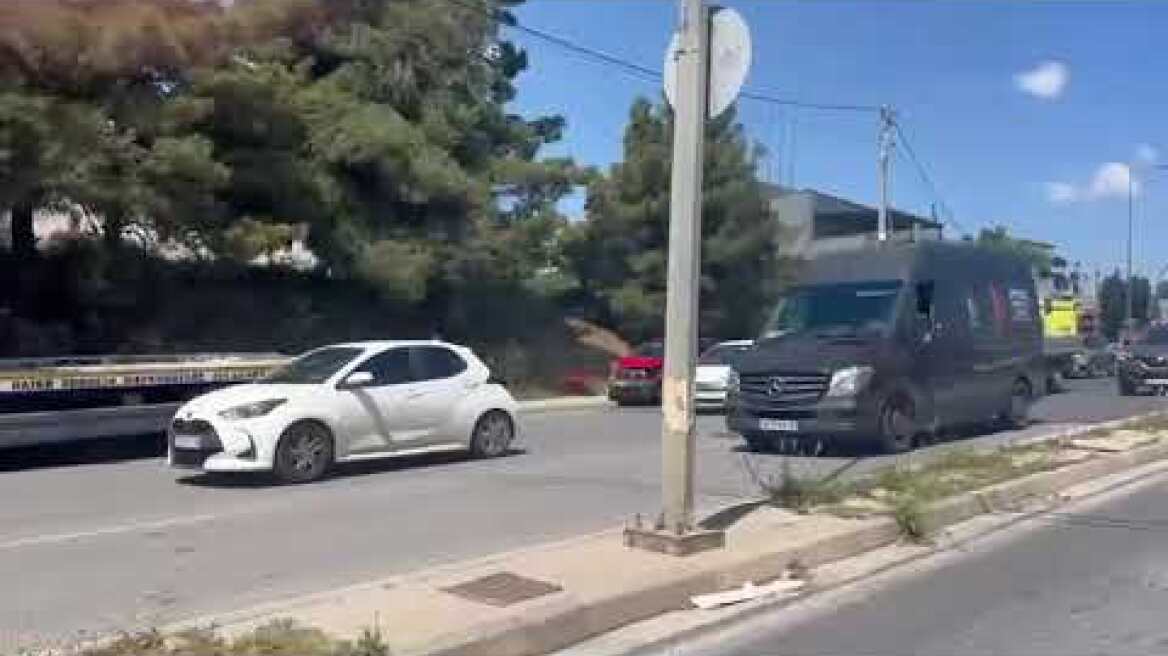 Καραμπόλα πέντε οχημάτων με τραυματίες στο ύψος του κόμβου Κύμης στο ρεύμα προς Ελευσίνα