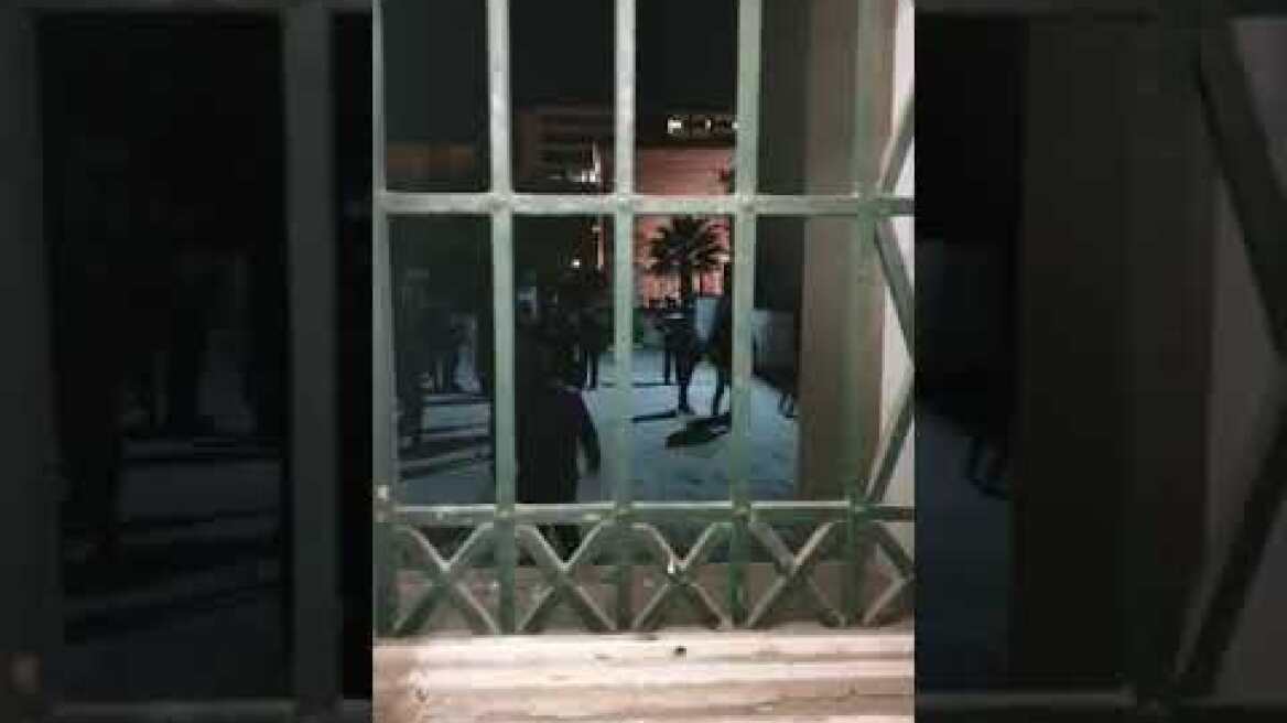 Εκκενώθηκε η κατάληψη στην πρυτανεία του ΕΚΠΑ