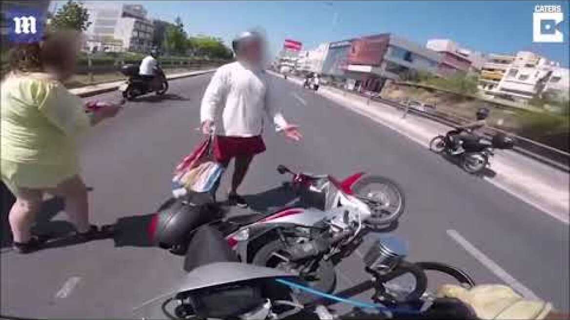 Η στιγμή της σύγκρουσης δύο μοτοσικλετών κάπου στην Ελλάδα
