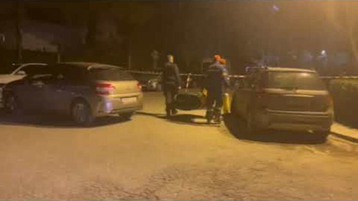 Θεσσαλονίκη: Συνεχίζεται το θρίλερ με τη γυναίκα που απειλεί να πέσει από τον ν 7ο όροφο