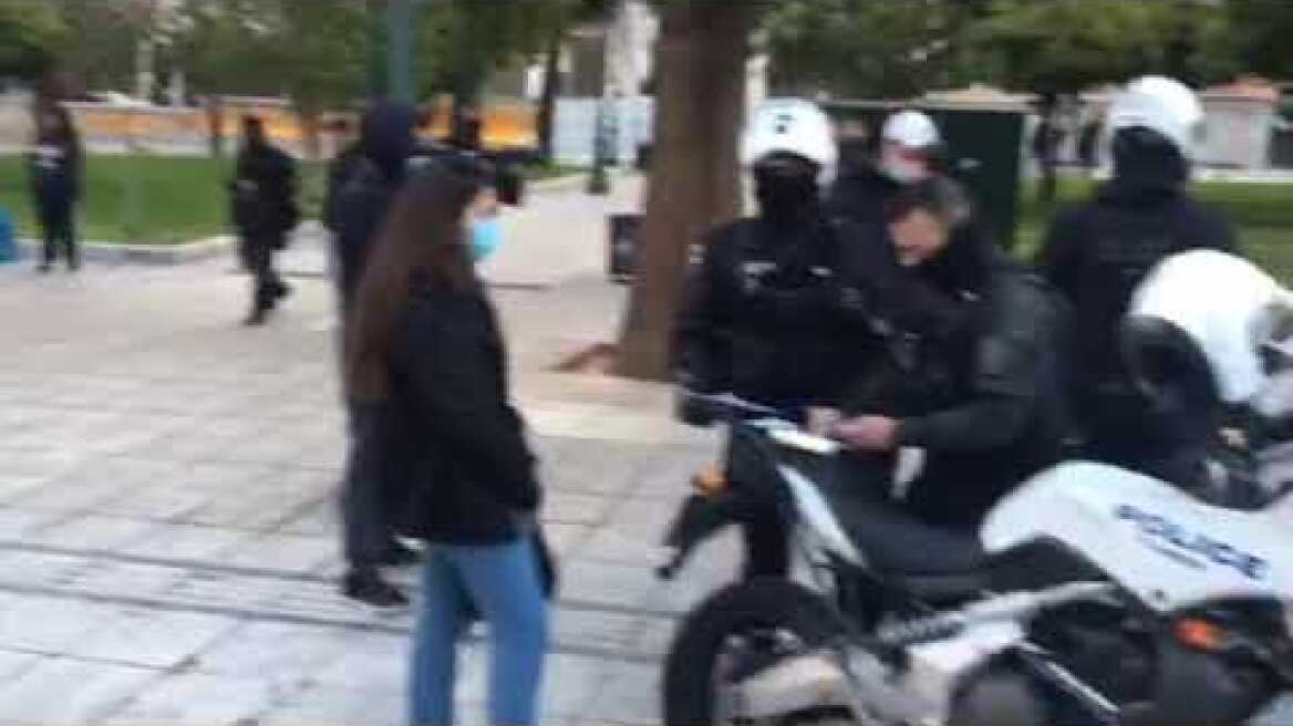 Αυστηροί έλεγχοι πλατεία Συντάγματος