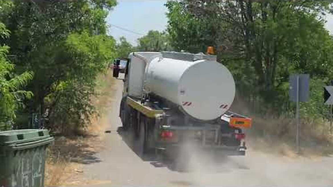 kozan.gr: 14.40 Εικόνες από τη μεγάλη φωτιά στην περιοχή της ΖΕΠ Κοζάνης