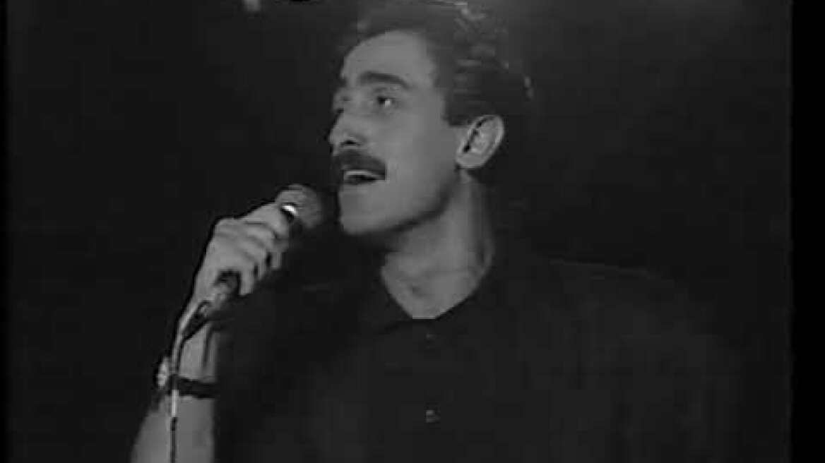 Η νύχτα μυρίζει γιασεμί-Διονύσης Θεοδόσης