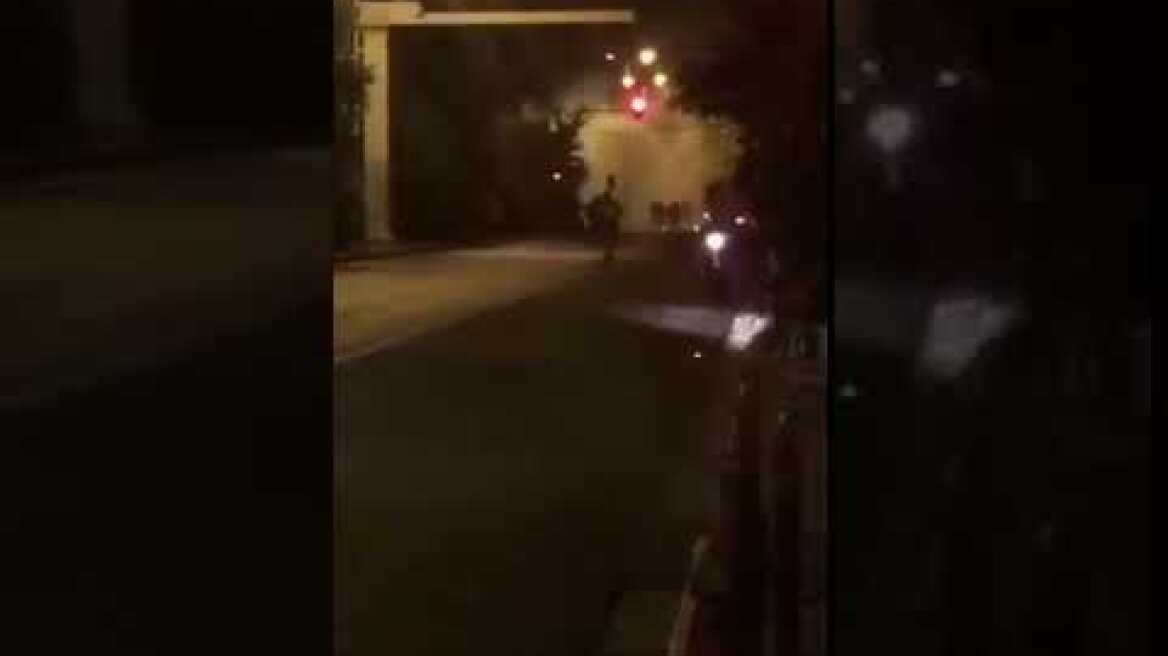 Λεωφόρος Αλεξάνδρας: Συμπλοκές μεταξύ οπαδών της ΑΕΚ, του Παναθηναϊκού και του... Άγιαξ!