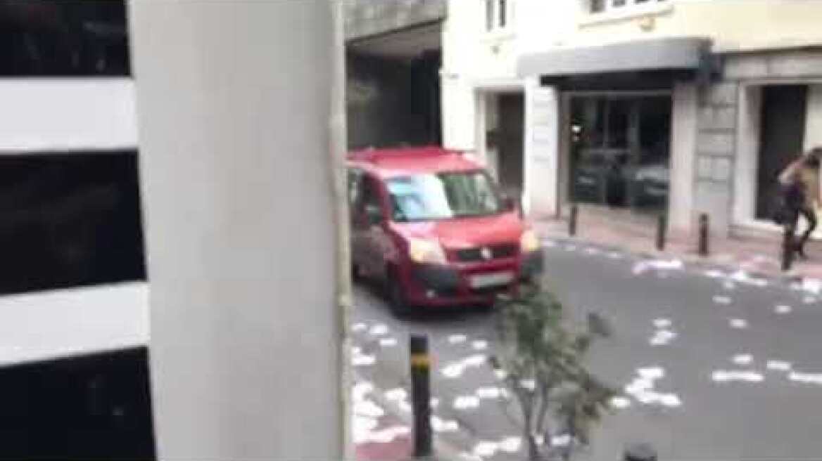 Τρικάκια στο σπίτι της Σοφίας Νικολάου