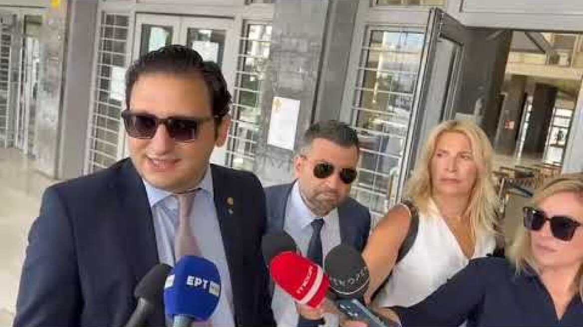 Δίωξη για κακούργημα στην 45χρονη με την Porsche για το τροχαίο - Οι κατηγορίες που αντιμετωπίζει, είχε πάρει ηρεμιστικό Οι δικηγόροι της 45χρονης οδηγού της Porsche (1)