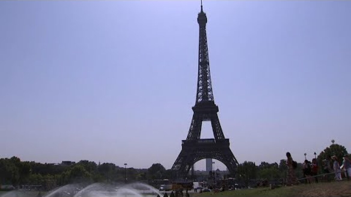Paris bakes, London broils in Europe heatwave