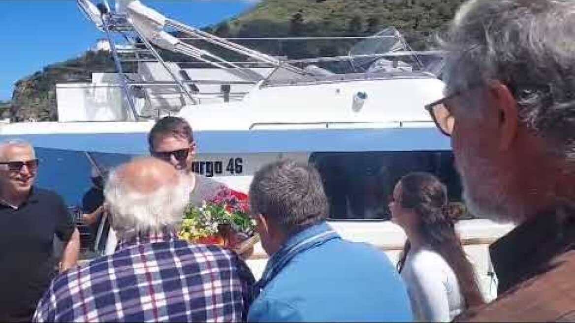 Η αναχώρηση του Στέφανου Κασσελάκη προς το Αγαθονήσι (2)