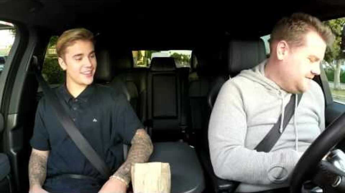 Justin bieber solving rubiks cube