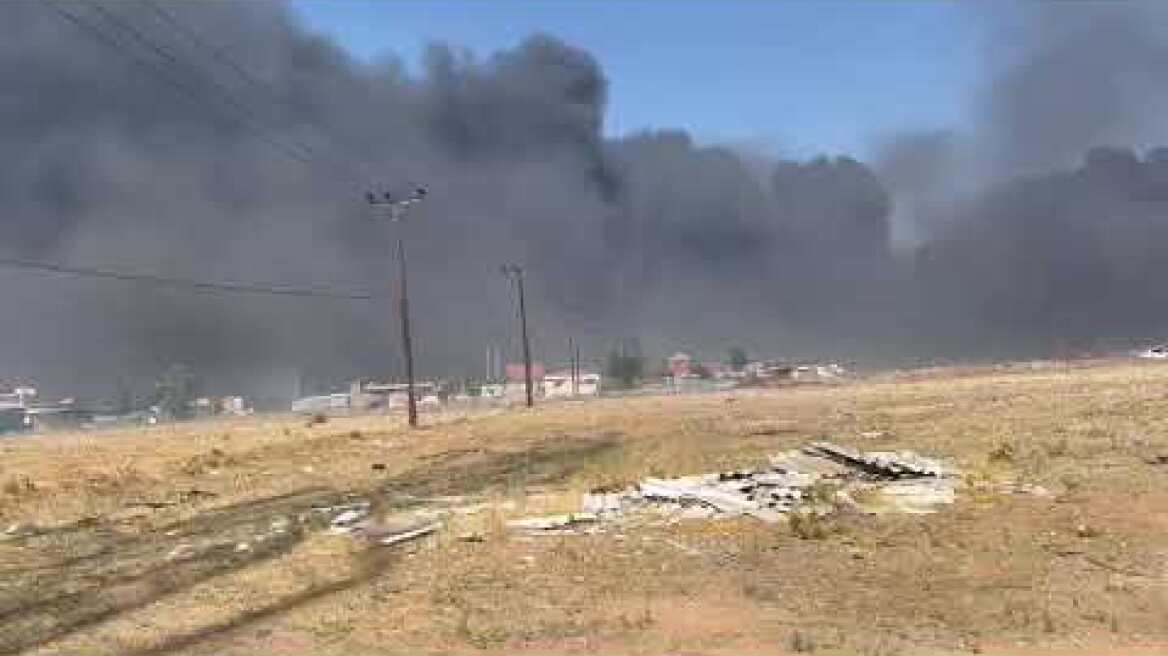 Φωτιά στον Ασπρόπυργο, κοντά στη βιομηχανική ζώνη