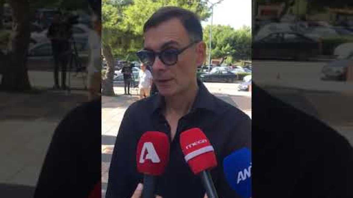 Ο Γιώργος Μπαρτζώκας, προπονητής Ολυμπιακού, στην επιμνημόσυνη δέηση για τον Γιάννη Ιωαννίδη