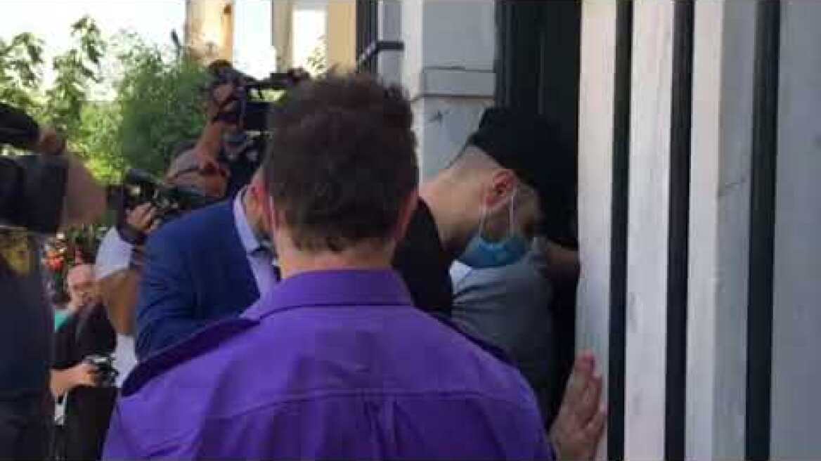 Ευελπίδων ιερέας βιτριόλι 28/06/2021