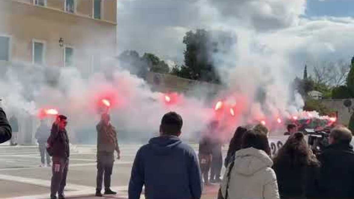 Κλειστό το κέντρο της Αθήνας από πορεία φοιτητών και μαθητών