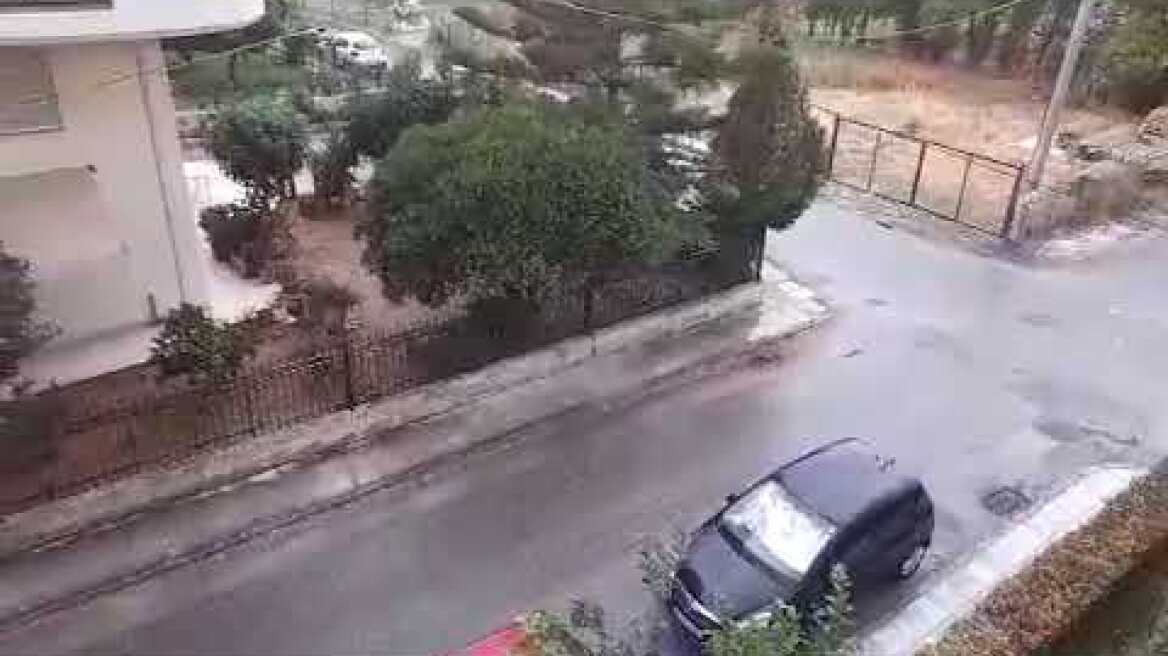 Αυγουστιάτικη βροχή στην Πάτρα