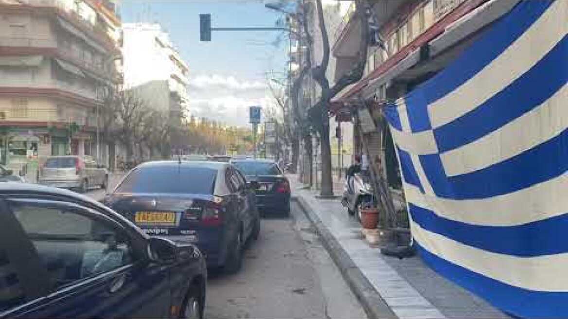 Thestival.gr Ελληνική σημαία απέναντι από το τουρκικό προξενείο στη Θεσσαλονίκη