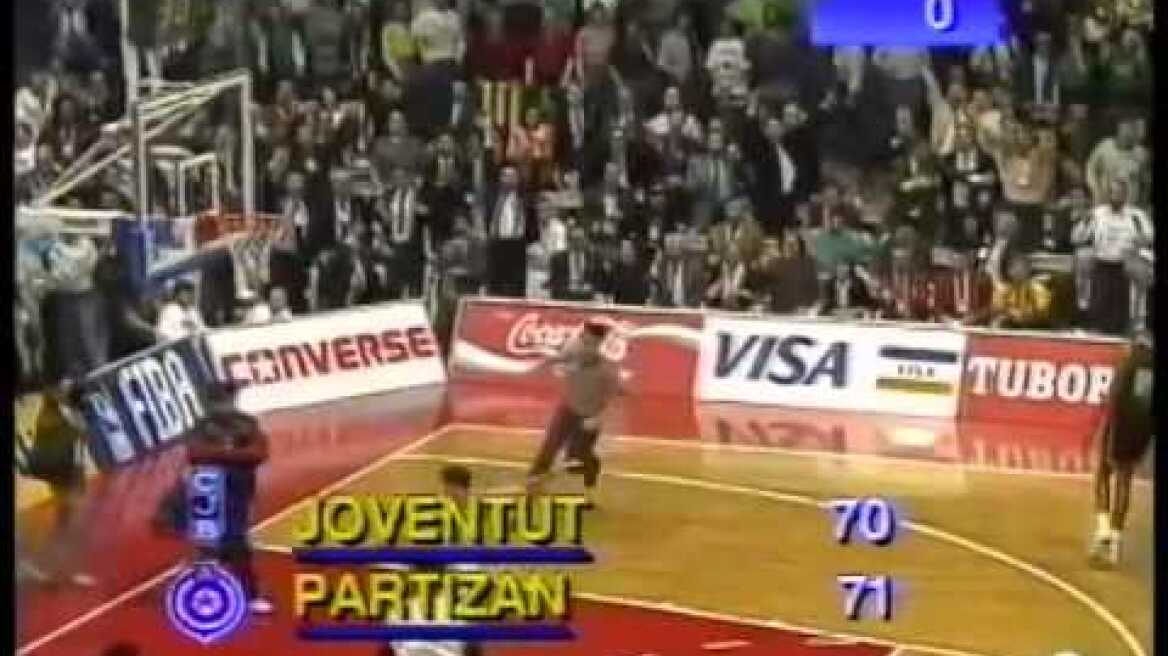 Saletova trojka protiv Huventuda (1992)