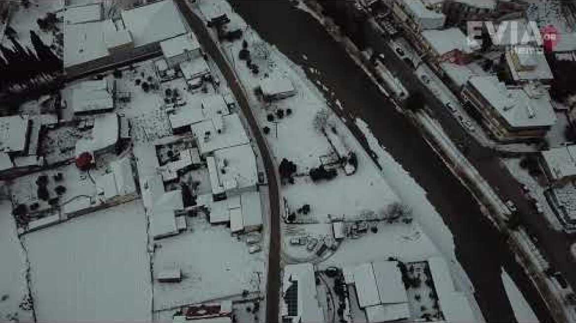 Χιονισμένα τα Ψαχνά Ευβοίας - Εντυπωσιακές εικόνες από ψηλά