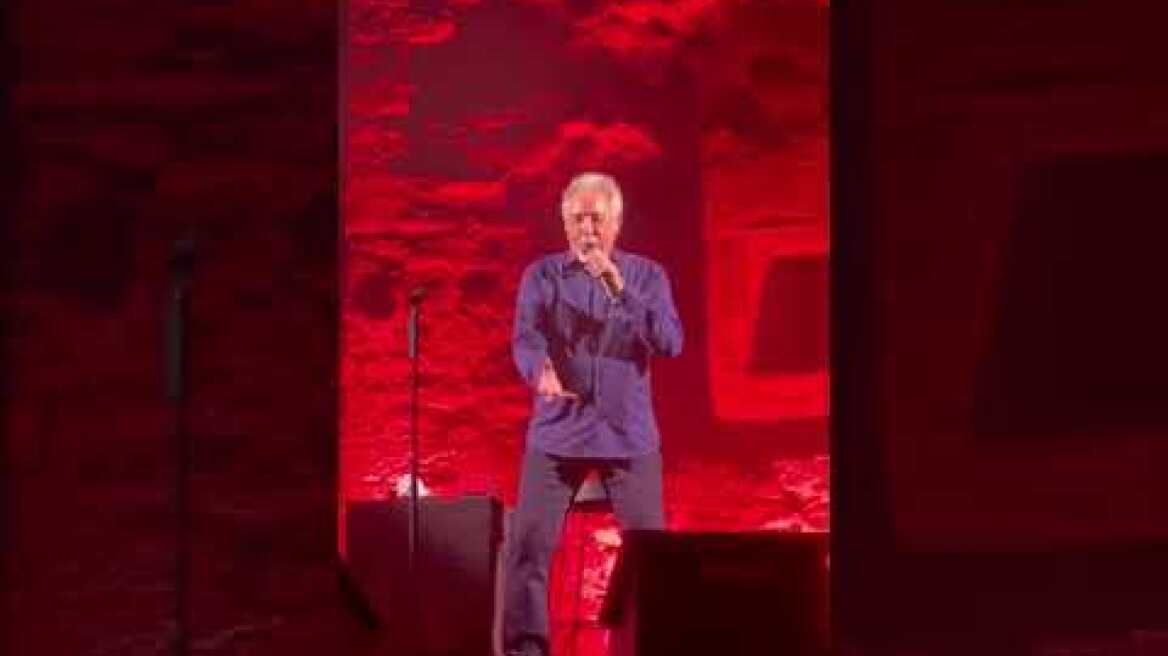 Tom Jones: Ο θρύλος της παγκόσμιας μουσικής έδωσε, επιτέλους, συναυλία στην Ελλάδα (2)
