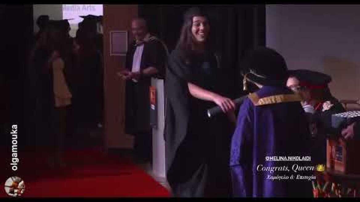 Η κόρη της Δέσποινας Βανδή, Μελίνα Νικολαΐδη αποφοίτησε από πανεπιστήμιο στο Λονδίνο (1)