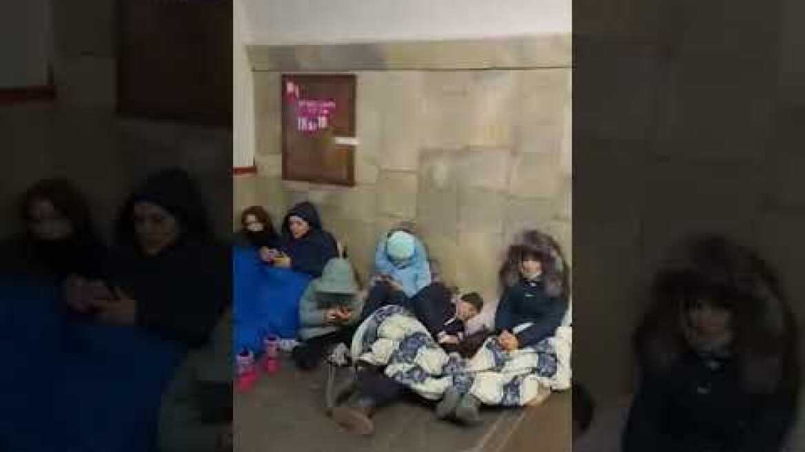 'Ελληνας βιντεοσκοπεί δραματικές εικόνες στο Κιεβο 3