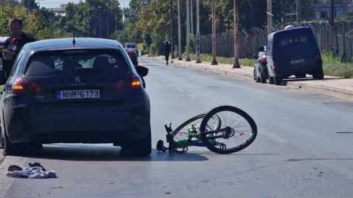 Ποδηλάτης στη Θεσσαλονίκη