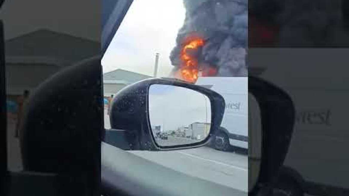 Φωτιά σε εργοστάσιο στη Λάρνακα (2)