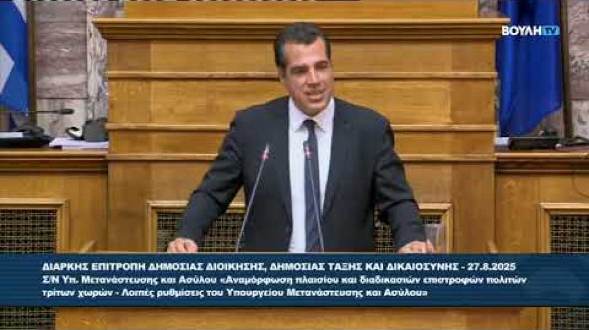 Πλεύρης: Κυκλώματα διακινητών έστελναν μαζικά μηνύματα «αποφύγετε την Ιταλία, πηγαίνετε στην Ελλάδα»