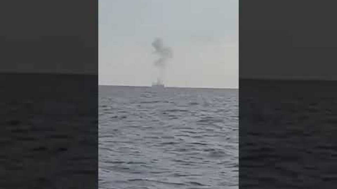 Δευτερόλεπτα μετά την έκρηξη στο φορτηγό πλοίο