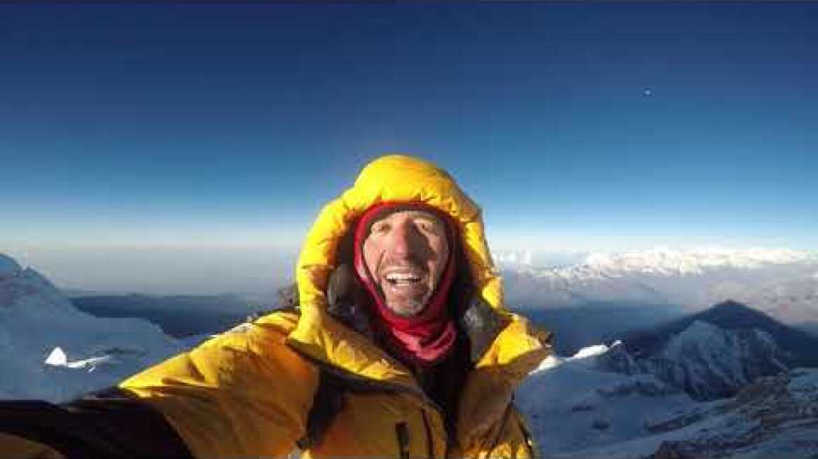 Mount Manaslu 8.163m: Η ελληνική σημαία κυματίζει στην 8η ψηλότερη κορυφή του κόσμου