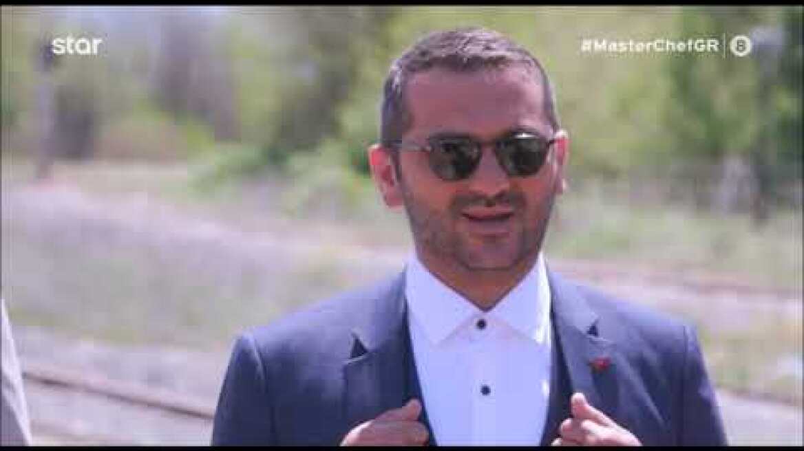 MasterChef: Η... μπηχτή του Σωτήρη Κοντιζά στον μέλλοντα πατέρα Λεωνίδα Κουτσόπουλο