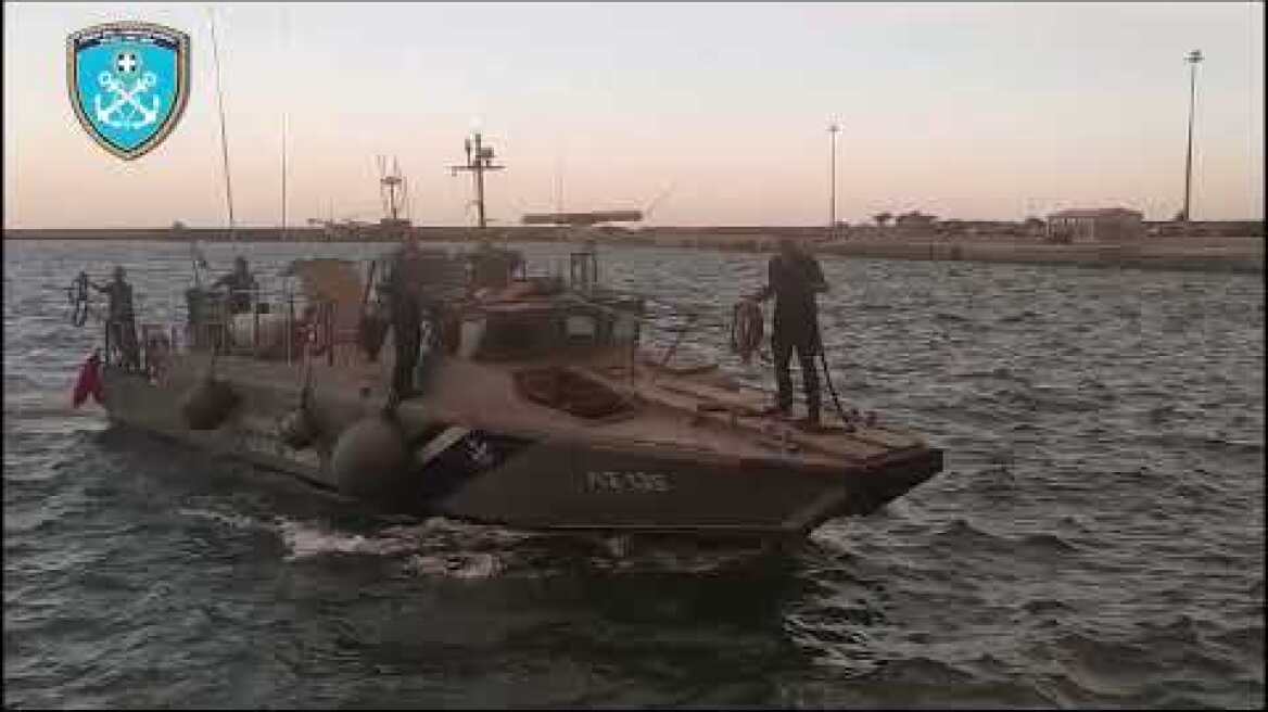 Βίντεο από τον απεγκλωβισμό 43 ατόμων στη θαλάσσια περιοχή Αλεξανδρούπολης από ΠΛΣ λόγω πυρκαγιάς