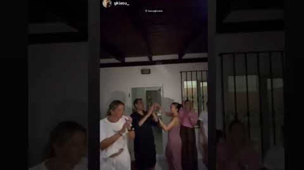 Η Ελένη Φουρέιρα σε κρητικό γλέντι