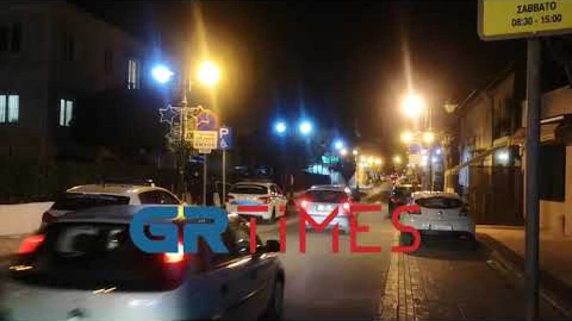 Πέσιμο νεαρών στο αστυνομικό τμήμα Πυλαίας