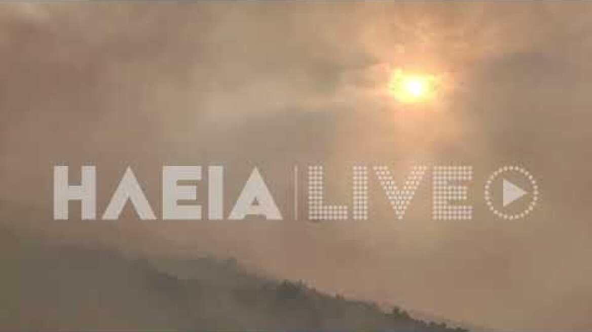 ilialive.gr - Μαίνεται η πυρκαγιά στο Λιβαδάκι Καλλιθέας