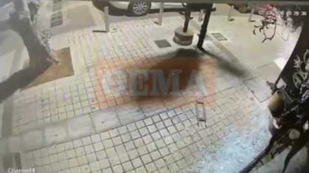 Συνελήφθησαν άτομα που είχαν ανοίξει 21 μαγαζιά στα Νότια Προάστια 2