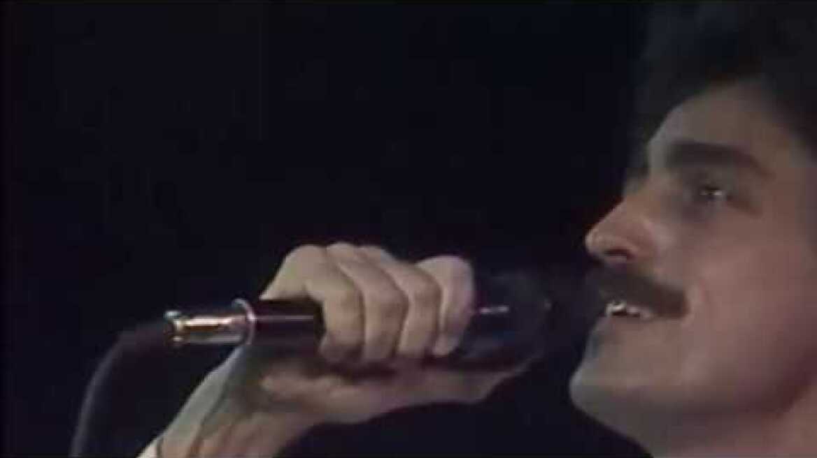 Διονύσης Θεοδόσης | Η μητέρα του μιλά για τη ζωή του & τις τελευταίες του στιγμές