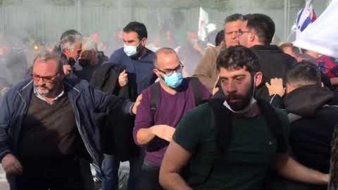 Βουλή επεισόδια