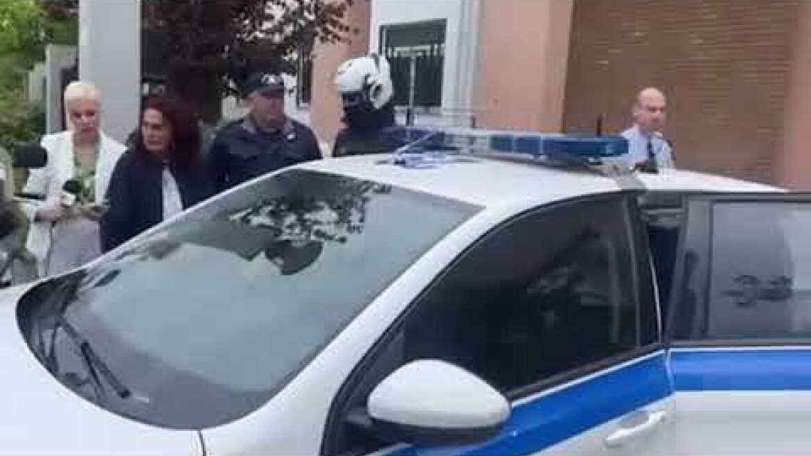 Άρτα: Ο πατέρας πήρε προθεσμία να απολογηθεί την Παρασκευή - Με σκυμμένο το κεφάλι στα δικαστήρια