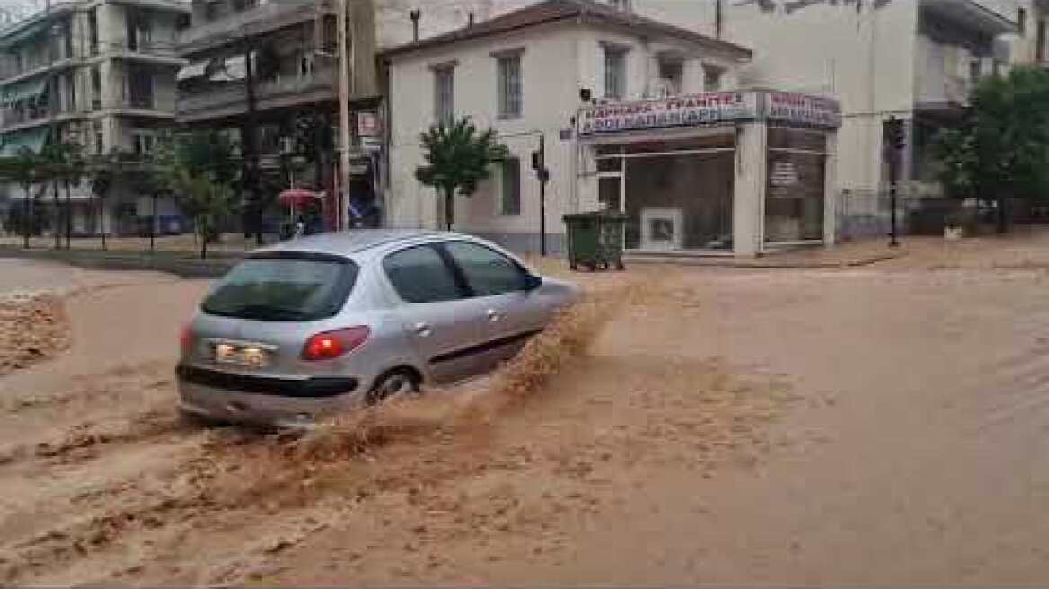 Βόλος κέντρο, οδός Αναλήψεως με Χαρτάκη (1)