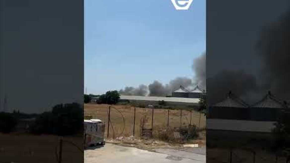 Πυρκαγιά από άγνωστη μέχρι στιγμής αιτία, προκαλεί ανησυχία στους κατοίκους της περιοχής
