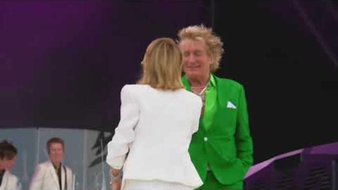 Lulu - Rod Stewart Hot Legs Glastonbury